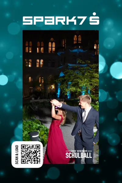 Glambot-Fotodruck im Spark7-Design der Sparkasse vom Schulball